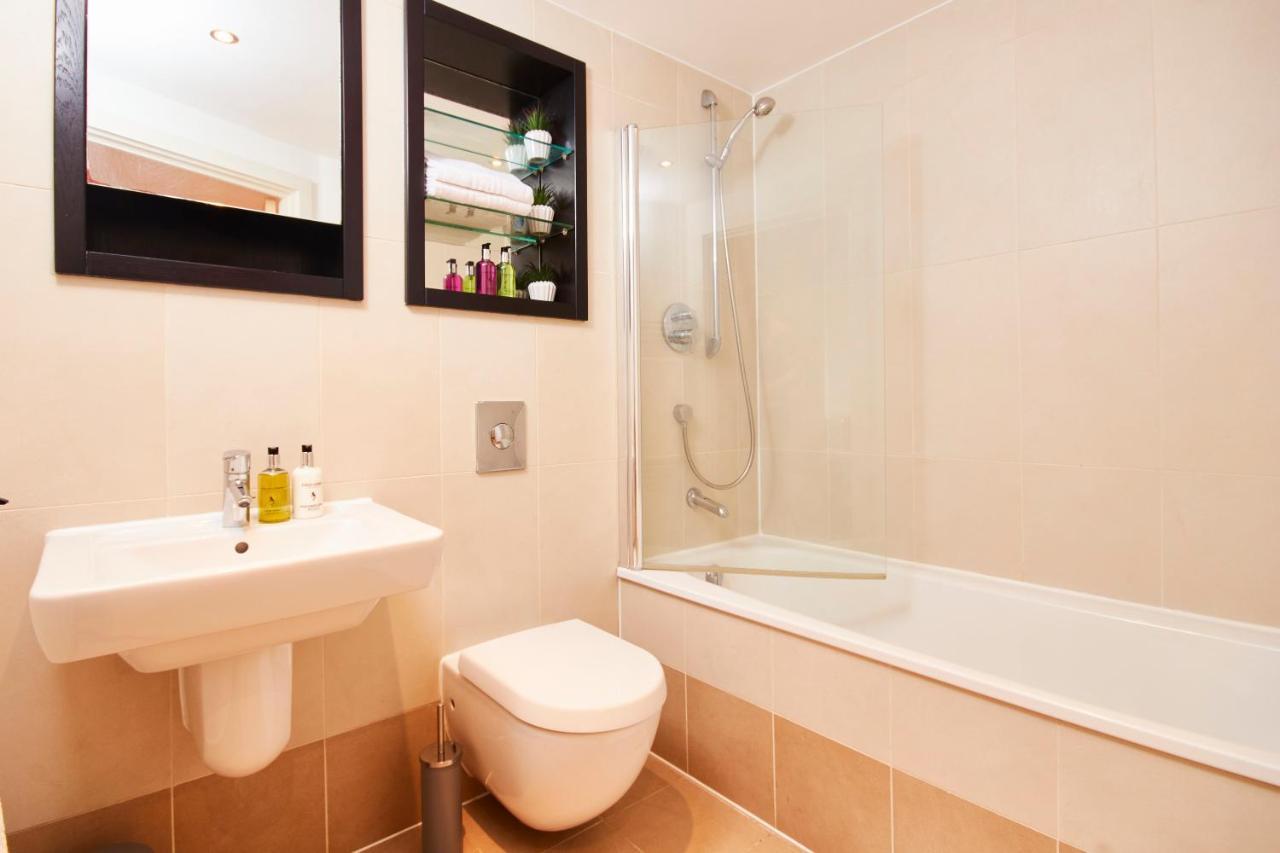 Deluxe City Centre Apt Balcony View& Free Parking! Apartment Leeds  Ngoại thất bức ảnh